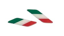 Usado, Conjunto de emblema de asa de para-lama dianteiro bandeira italiana para Fiat 500 500C 500X 50901681 comprar usado Usado, Conjunto de emblema de asa de para-lama dianteiro bandeira italiana para Fiat 500 500C 500X 50901681 comprar usado  Enviando para Brazil