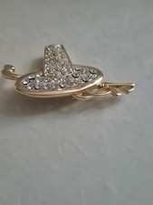 élégante broche chapeau d'occasion  Noailles