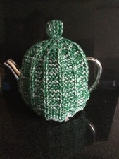 knitted tea cosy for sale  GREAT YARMOUTH