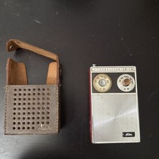 Usado, 1960 Toshiba 8 rádio transistor 8TP-686f peças não testadas tem estojo comprar usado  Enviando para Brazil