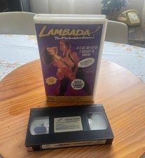 LAMBADA A DANÇA PROIBIDA FITA DE VÍDEO VHS 1990 EX ALUGUEL MUSICAL Vídeo Cassete, usado comprar usado LAMBADA A DANÇA PROIBIDA FITA DE VÍDEO VHS 1990 EX ALUGUEL MUSICAL Vídeo Cassete, usado comprar usado  Enviando para Brazil