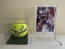 Bola de tênis assinada por Ivan Lendl em uma vitrine e suporte de PVC comprar usado  Enviando para Brazil