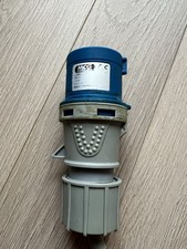 Blue 16amp 240v for sale  NOTTINGHAM