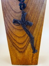 Collana con crocifisso usato  Pioltello