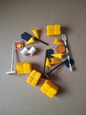 Scalextric trackside props for sale Scalextric trackside props for sale  BEVERLEY