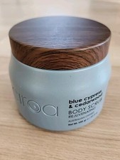 Ciroa body scrub d'occasion  Expédié en Belgium