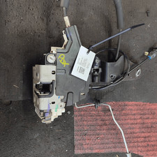 Serratura porta post. usato Serratura porta post. usato  Italia