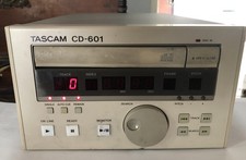 CD Player de Transmissão Profissional TASCAM CD601 - USADO - Estado Totalmente Funcionando comprar usado  Enviando para Brazil