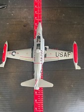 Modelo de aeronave construída à mão USAF Jet Trainer T-33A estrela cadente muito bom estado comprar usado  Enviando para Brazil