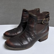 Born boots brown for sale  Franklin