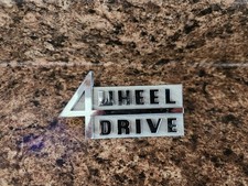 Jeep Gladiator 1960's 4 Wheel Drive emblema Kaiser cromado vintage antigo  comprar usado  Enviando para Brazil