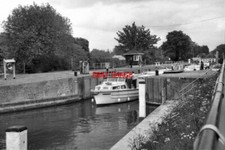 Photo 1974 surrey for sale  TADLEY