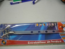 Entrebâilleur fenêtre acier d'occasion  Blangy-sur-Bresle