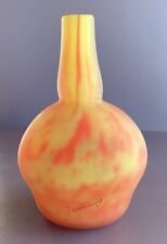 Ancien petit vase d'occasion  Puy-l'Évêque