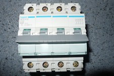 Hager nfn432 disjoncteur d'occasion  Barr