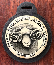Usado, Early PORTLAND UNION STOCK YARDS Publicidade Relógio Celulóide Fob/Espelho de Bolso comprar usado  Enviando para Brazil