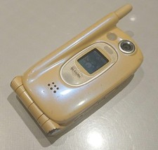 NTT Docomo N252I Amarillo Móvil Japonés Teléfono Abatible Garake Keitai Retro segunda mano  Embacar hacia Mexico