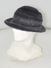 Cappello cloche invernale usato  Sacile