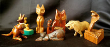 LOTE MISTO DE MADEIRA ESCULPIDA À MÃO 7 - ESTATUETAS DE GATOS, CANGURU, ESQUILO, COBRA COBRA comprar usado LOTE MISTO DE MADEIRA ESCULPIDA À MÃO 7 - ESTATUETAS DE GATOS, CANGURU, ESQUILO, COBRA COBRA comprar usado  Enviando para Brazil