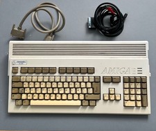 Commodore Amiga 1200/ Scart cable/ Monitor cable comprar usado Commodore Amiga 1200/ Scart cable/ Monitor cable comprar usado  Enviando para Brazil