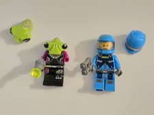 Lego minifigure alien for sale  GLASGOW