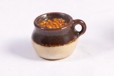 Miniatura de casa de bonecas ~ Pote de feijão de cerâmica Jane Graber com feijões Jan Patrie comprar usado  Enviando para Brazil