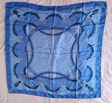 Foulard must cartier d'occasion  Bordeaux-