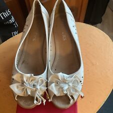 pavers shoes size 2 for sale  SCARBOROUGH