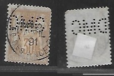 Type sage perforé d'occasion  Prissé