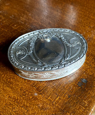 Ancienne petie boîte d'occasion Ancienne petie boîte d'occasion  Langeais