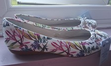 Pavers ladies floral for sale  COALVILLE