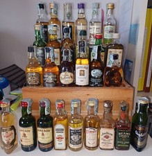 Collezione mignon minibottles usato  Bistagno
