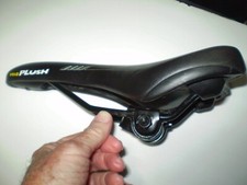 Velo plush saddle d'occasion  Expédié en Belgium
