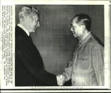 Usado, Foto de imprensa 1970 presidente Mao Tse-Tung, ex-estreia francesa Couve de Murville comprar usado  Enviando para Brazil