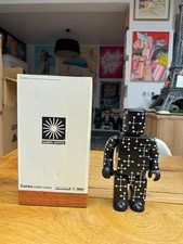 Bearbrick 400% kubrick eames office 2004 medicom toy comprar usado Bearbrick 400% kubrick eames office 2004 medicom toy comprar usado  Enviando para Brazil