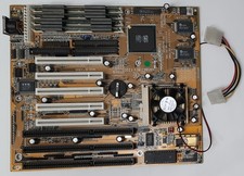 Gigabyte 586s socket usato Gigabyte 586s socket usato  Spedire a Italy