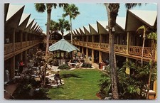Cartão postal cromado Bazaar Kiosk Court Of Nations Rivera Beach Flórida c1961 comprar usado  Enviando para Brazil
