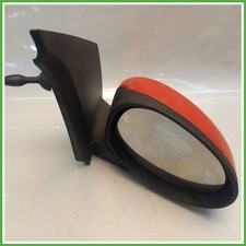 Specchietto retrovisore rosso usato Specchietto retrovisore rosso usato  Cona