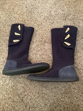 Bear claw women for sale  Southington