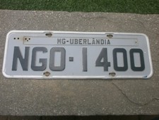 BRASIL MINAS GERAIS UBERLANDIA # NGO-1400 PLACA RARA TIPO POSTERIOR comprar usado  Enviando para Brazil