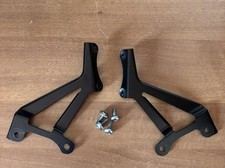 Kit fissaggio parabrezza usato  Italia
