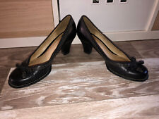 Escarpins cuir noir d'occasion Escarpins cuir noir d'occasion  Auterive