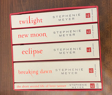 saga twilight books 5 for sale saga twilight books 5 for sale Branchville