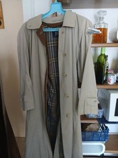 Trench burberry d'occasion  Amélie-les-Bains-Palalda