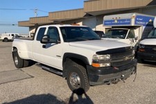 2002 chevrolet silverado for sale  Farmingdale