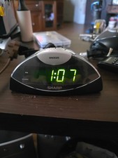 Rádio despertador duplo Sharp AM/FM preto relógio compacto novo na caixa comprar usado  Enviando para Brazil