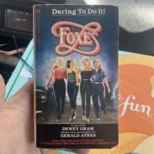Usado, Foxes 1980 Tie-In Paperback 1st Print By Dewey Gram Cherie Currie Jodie Foster comprar usado  Enviando para Brazil