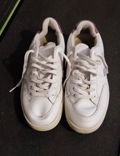 Paire baskets veja d'occasion  Artigues-près-Bordeaux