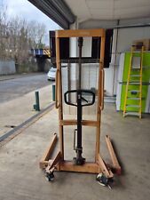 1000kg capacity manual for sale  LONDON