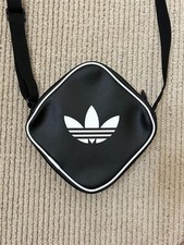 Usado, Bolsa de ombro Adidas Vhtf formato diamante preta feminina modelo raro edição limitada VH comprar usado  Enviando para Brazil